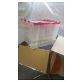 2 
Iris hinged totes with ordament deviders