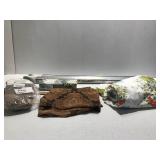 2 Frame Kits, Flat Sheet, Toilet Seat Cover And