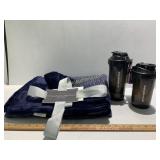 Oversized Plush Throw and 2 Smartshake Bottles
