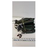 Rawlings Storm Sure Catch 11 1/2 inch youth mitt