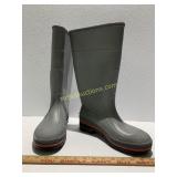 Rain / Muck Boots - Size 8