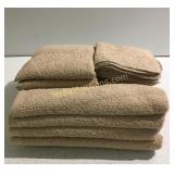 4 towels, 2 hand towels & 4 wash