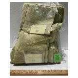The Deluxe 6 Piece Sage Towel Set
