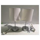 2 lamps