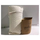 Quilted coverlet 2 pc. Spread & sham