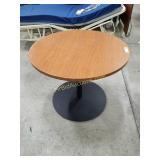 3 Foot Circular Table