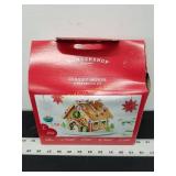Holiday Deluxe Gingerbread House Kit - 38.8oz -