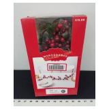 Berry Table Garland - Wondershop