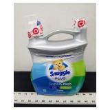 Snuggle PLUS SuperFresh Liquid Fabric Softener -
