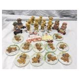 Doll and bear figures, bear plaques