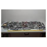Lrg lot automotive badges/logos