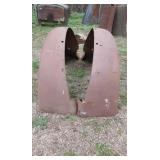 Pair fenders displays