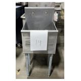 Sink 33.5Hx18Lx17.5"W. 13.5" tub depth