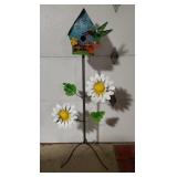 Daisies birdhouse what hummingbird