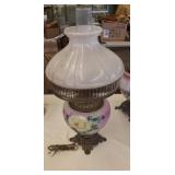 Gone with the wind type lamp