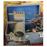 Argus projector with case