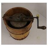 Ice cream maker