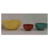 3 nesting mixing bowls