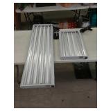 Fluorescent growing lights