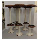 5 Soda fountain stools