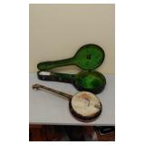 Banjo w/ case