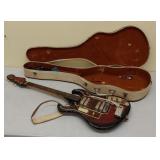 Maxitone electric guitar w/ case