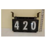 Rolling numbers serving sign