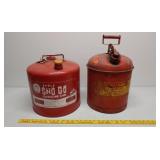 2 metal gas cans