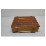 Tackle box with tackle