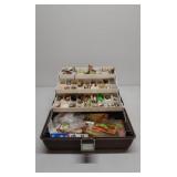 Tackle box with tackle