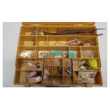 Tackle box with tackle