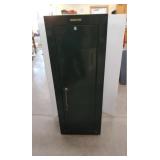 Key locking gun case. 8 long gun capacity