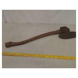 Broad ax,long handle