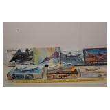 Mixed lot military models