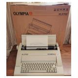 Olympia XL 5700 Electric Typewriter