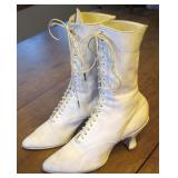 Antique White Ladies High Top Lace Up Shoes