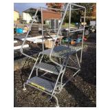 NEW TRIARC Step Cart