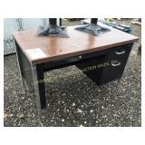 OFFICE DESK 45" X 24"