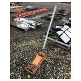 ORANGE HYDRAULIC FLOOR JACK