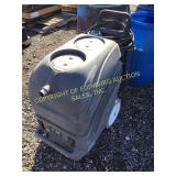 Tennant Carpet Steamer 
WORKS