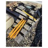 Shop Light
Missing One Bulb