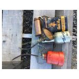 (3) Oil Cans