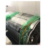 SOLAR FORCE 652V STAND UP TANNING BED