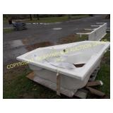 60"X 60" CORNER BATH TUB