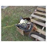 BOX OF MISC STRAP RATCHETS AND HITCH