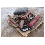 PALLET LOT OF MISC INTERNATIONAL TRACTOR PARTS