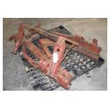INTERNATIONAL 706 TRACTOR FAST HITCH WITH FRAME