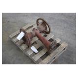 FARMALL H-300-350 TRACTOR NARROW FRONT