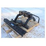 RBW LIL ROCKER 5TH WHEEL HITCH WITH REESE BED