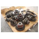 PALLET OF INTERNATIONAL 5488 TRACTOR PARTS